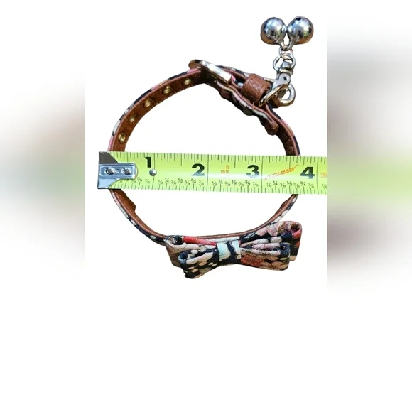 Small Floral & Faux Leather Leash & Collar w/ Bells - Picture 5 of 5